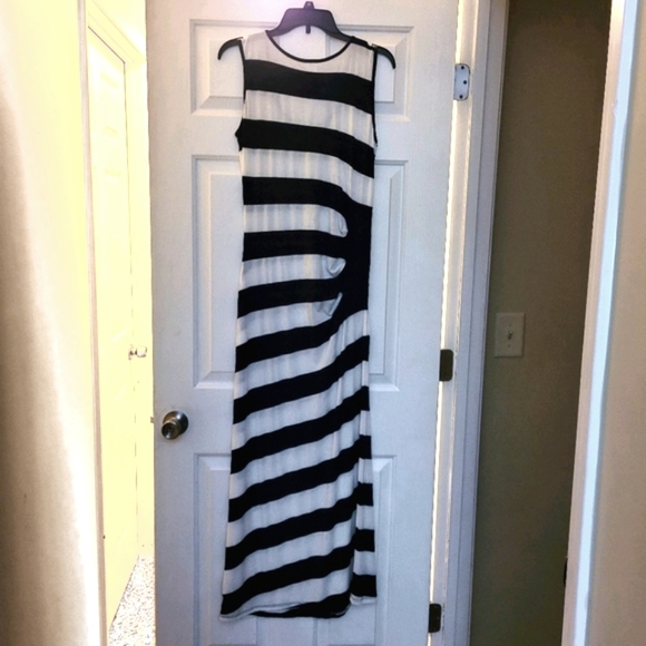 J mode USA - XL - Maxi Dress - Picture 3 of 7